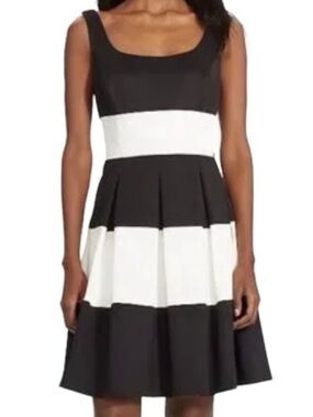 Lauren Ralph Lauren Black and White Striped Midi Dress Sz 14P